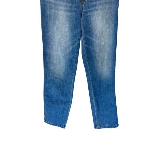 Spanx Medium Wash Pull On Slimming Straight Leg Stretch Denim Jeans Size Large - Picture 6 of 9